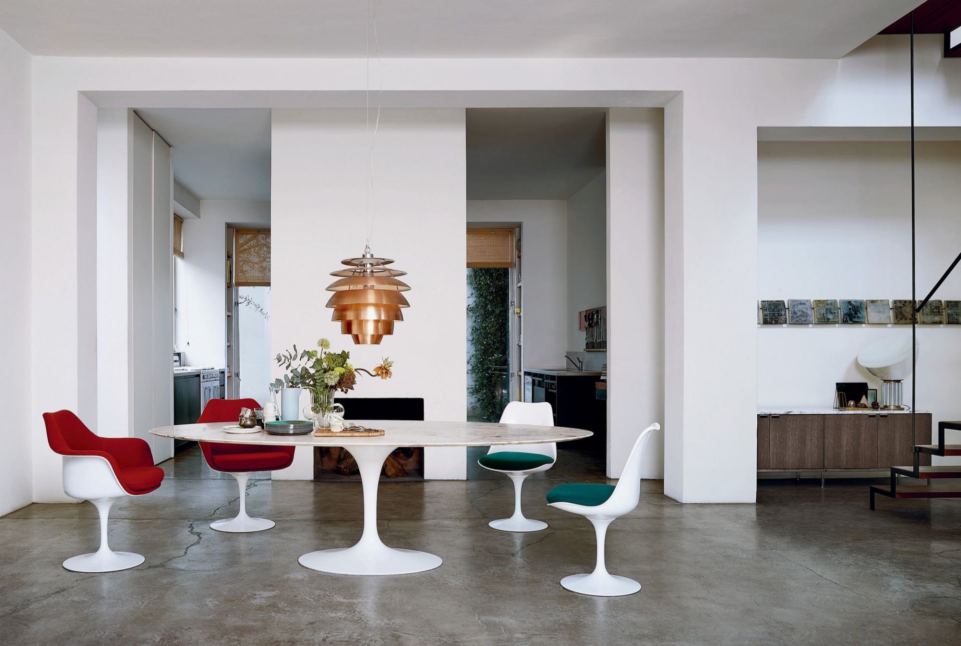 Saarinen tulip on sale armchair